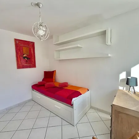 Motte : Appt 86m², Clim, Wi-fi, Parking, 5 Pers - Fr-1-716-94 Apartment